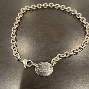 Authentic Tiffany tag necklace in good shape